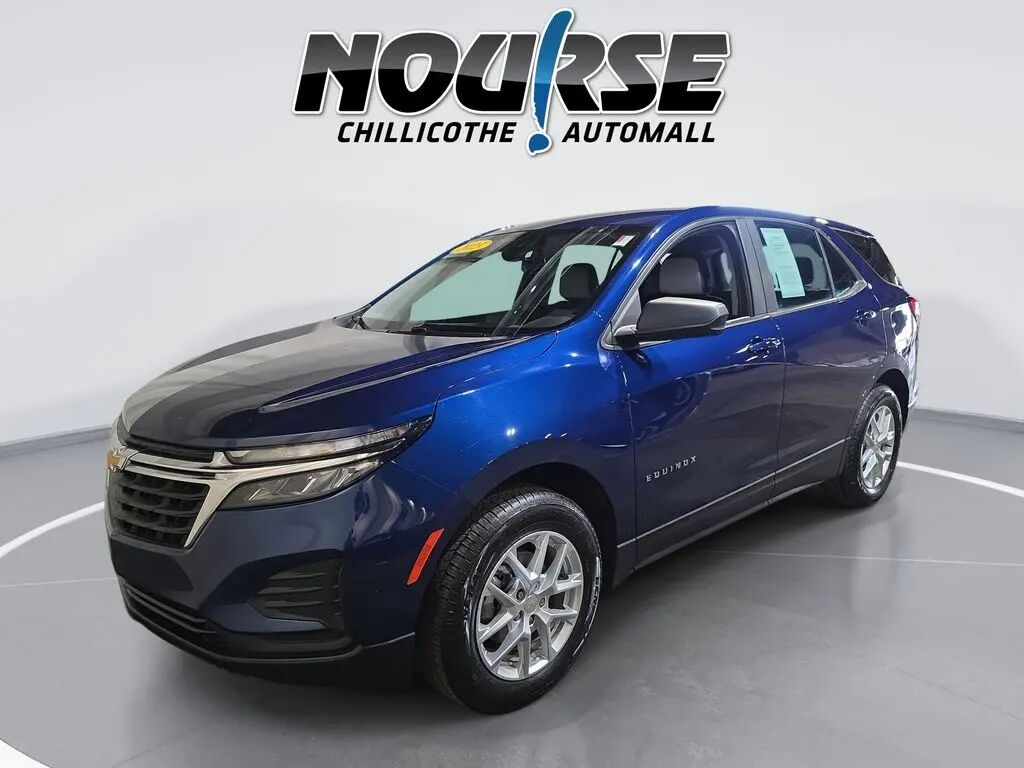 2023 Chevrolet Equinox LS — photo 1 of 13