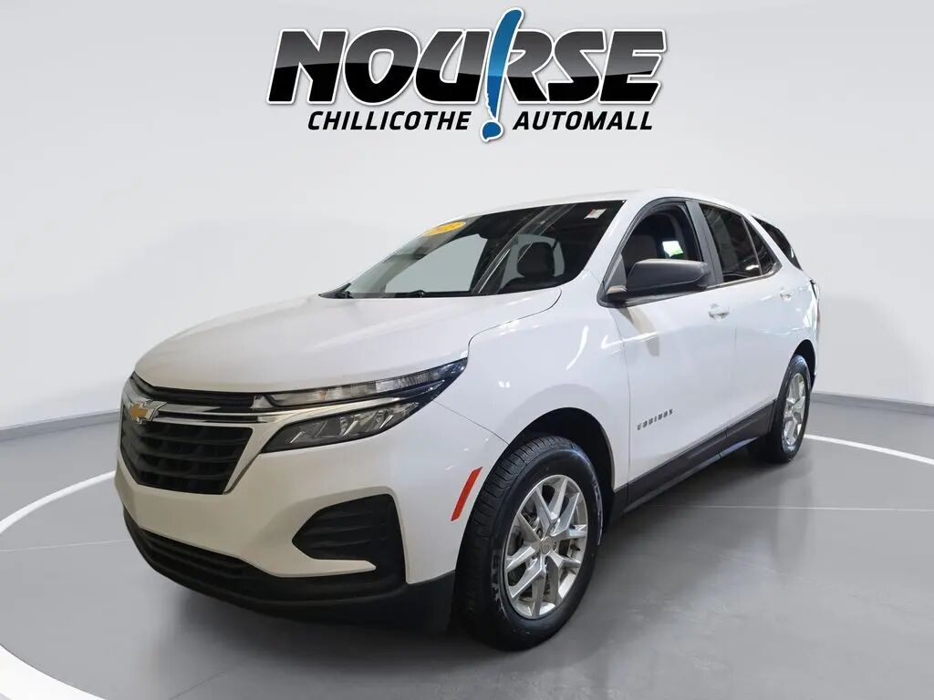 2023 Chevrolet Equinox LS — photo 1 of 13