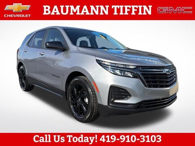 2024 Chevrolet Equinox LS — photo 1 of 8