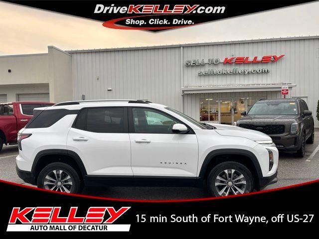 2025 Chevrolet Equinox LT — photo 1 of 26