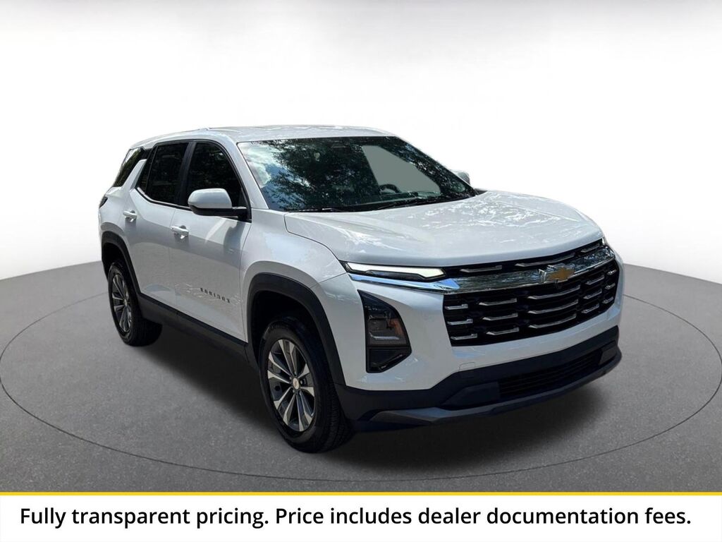 2025 Chevrolet Equinox FWD LT — photo 1 of 13