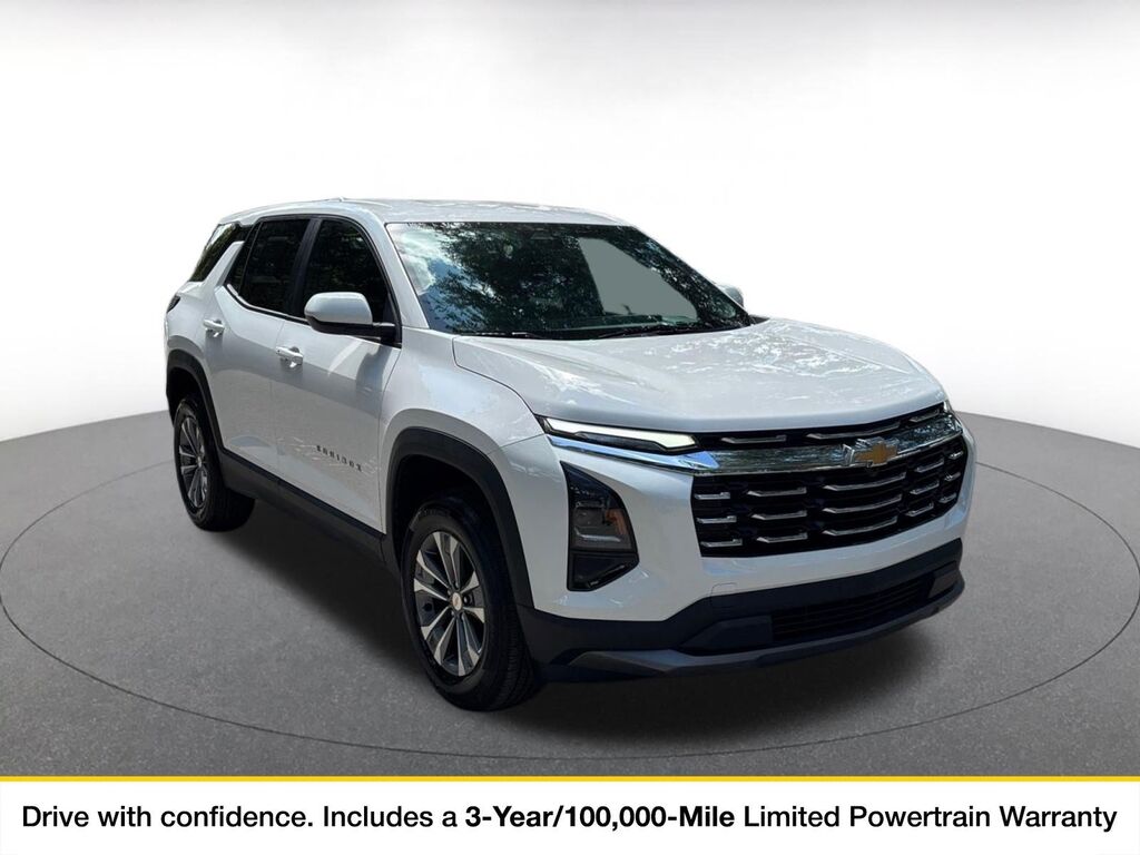 2025 Chevrolet Equinox FWD LT — photo 1 of 11