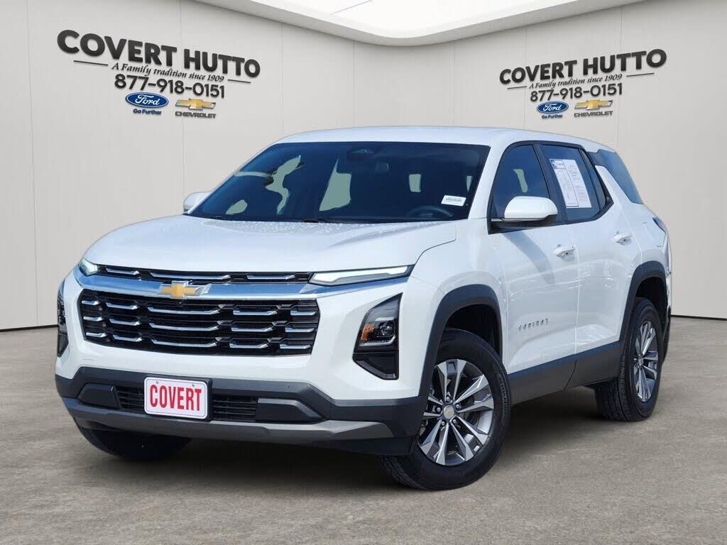 2026 Chevrolet Equinox LT — photo 1 of 14