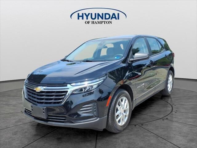 2023 Chevrolet Equinox LS — photo 1 of 13