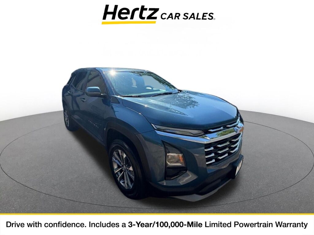 2025 Chevrolet Equinox FWD LT — photo 1 of 10