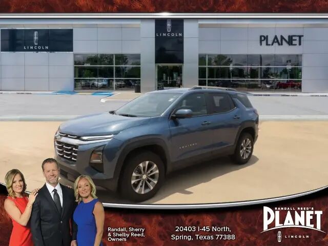 2025 Chevrolet Equinox LT — photo 1 of 23