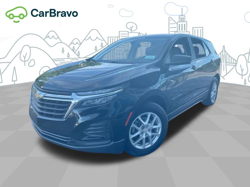 2023 Chevrolet Equinox LS — photo 1 of 6
