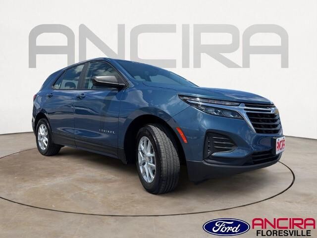 2024 Chevrolet Equinox LS — photo 1 of 13