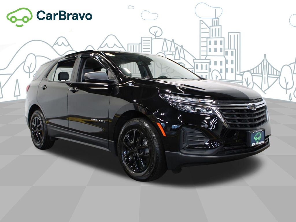 2024 Chevrolet Equinox LS — photo 1 of 6