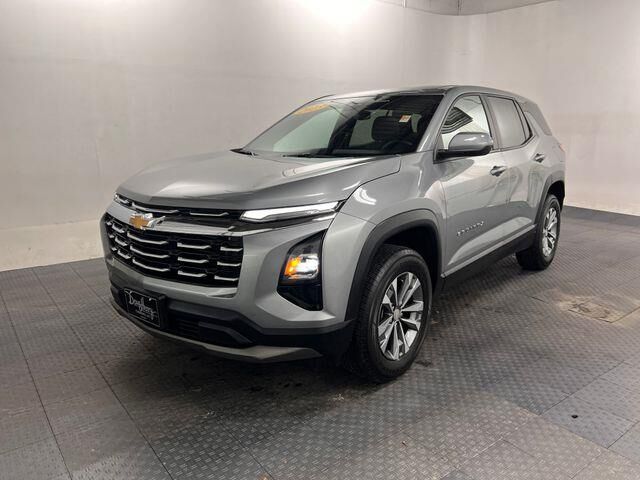 2025 Chevrolet Equinox LT — photo 1 of 25