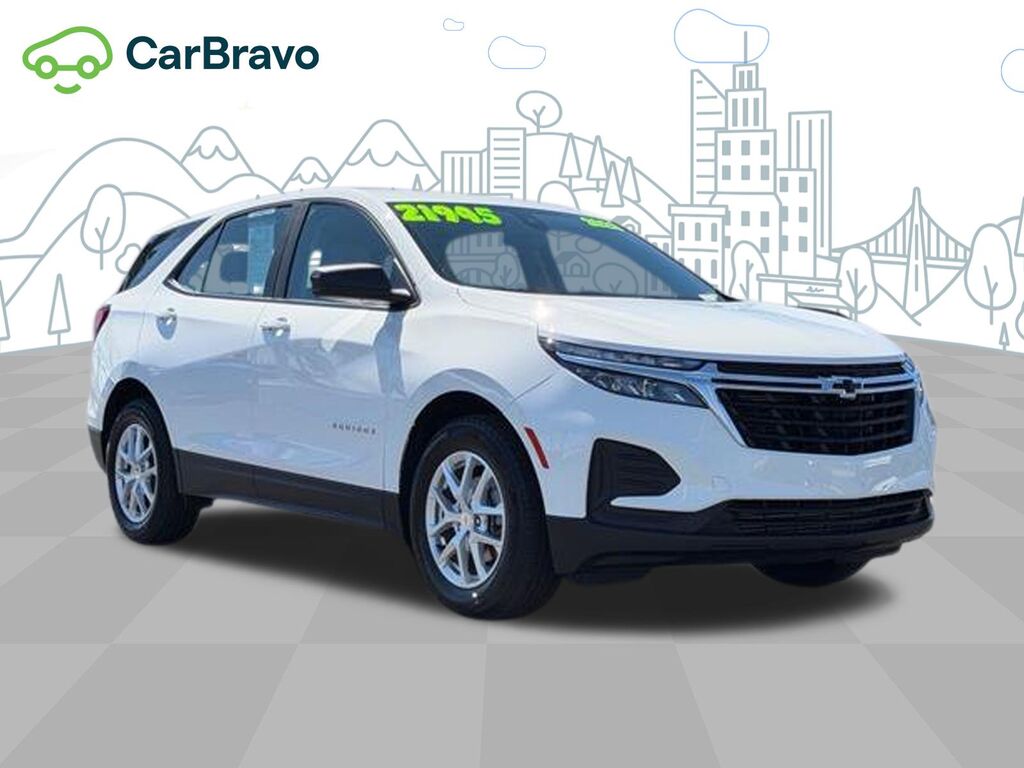 2023 Chevrolet Equinox LS — photo 1 of 6