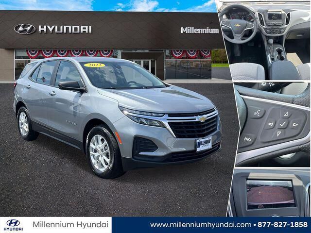 2023 Chevrolet Equinox LS — photo 1 of 13