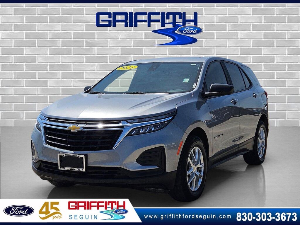 2024 Chevrolet Equinox LS — photo 1 of 1