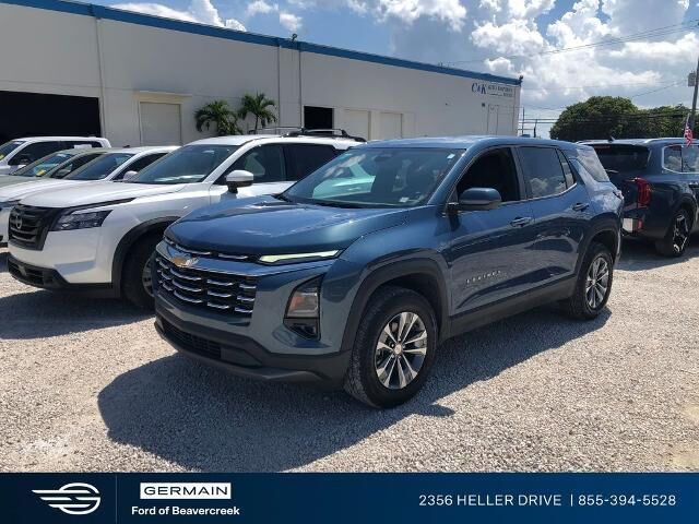 2025 Chevrolet Equinox LT — photo 1 of 12