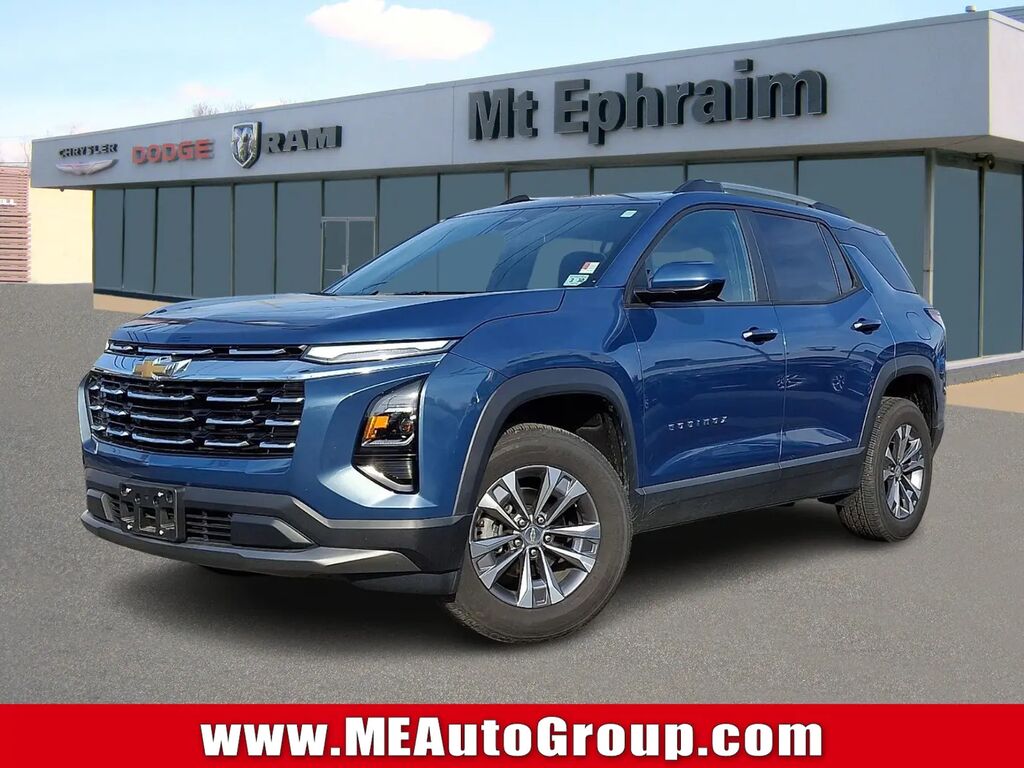 2025 Chevrolet Equinox LT — photo 1 of 13