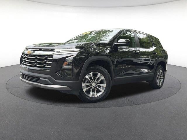 2025 Chevrolet Equinox LT — photo 1 of 6