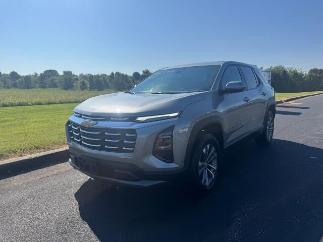 2026 Chevrolet Equinox LT — photo 1 of 26