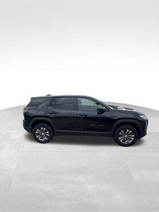 2026 Chevrolet Equinox LT — photo 1 of 8