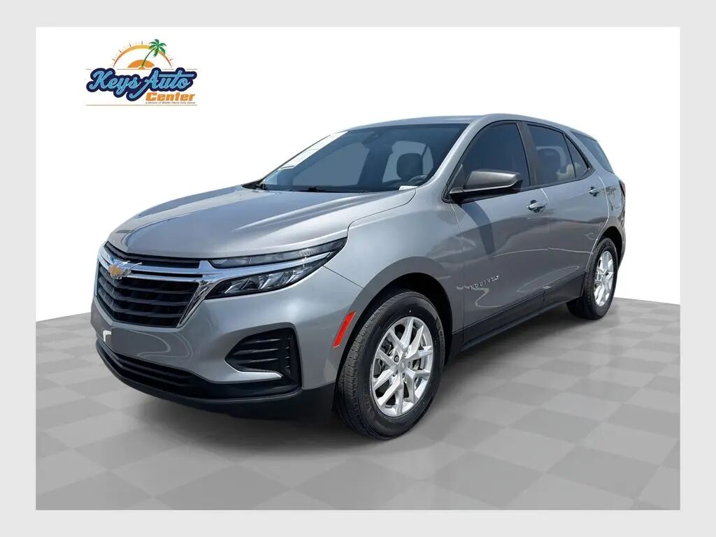 2023 Chevrolet Equinox LS — photo 1 of 13