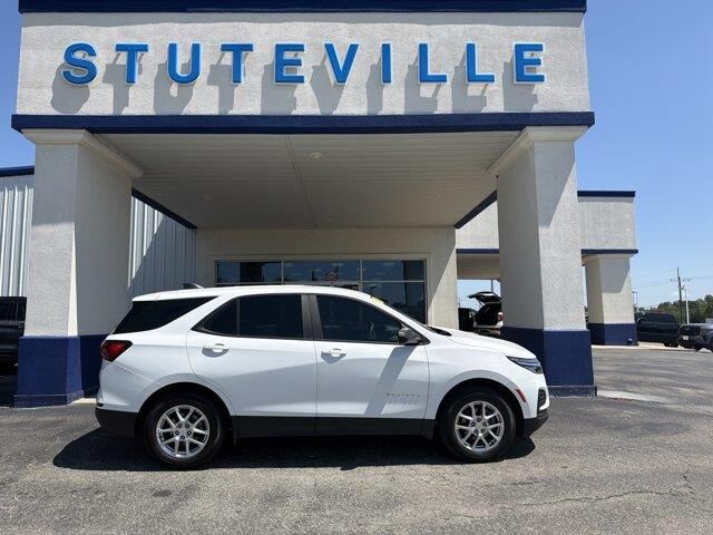 2024 Chevrolet Equinox LS — photo 1 of 4