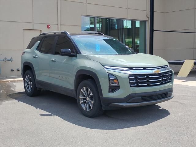 2025 Chevrolet Equinox LT — photo 1 of 13