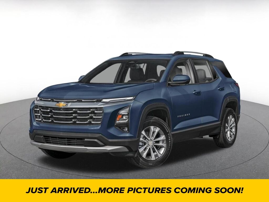 2025 Chevrolet Equinox FWD LT — photo 1 of 3