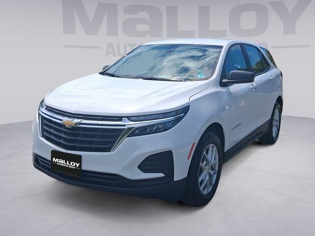 2023 Chevrolet Equinox LS — photo 1 of 13