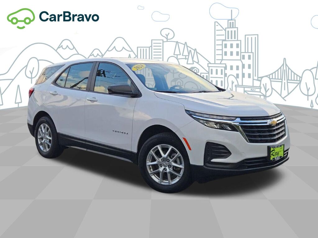 2024 Chevrolet Equinox LS — photo 1 of 7