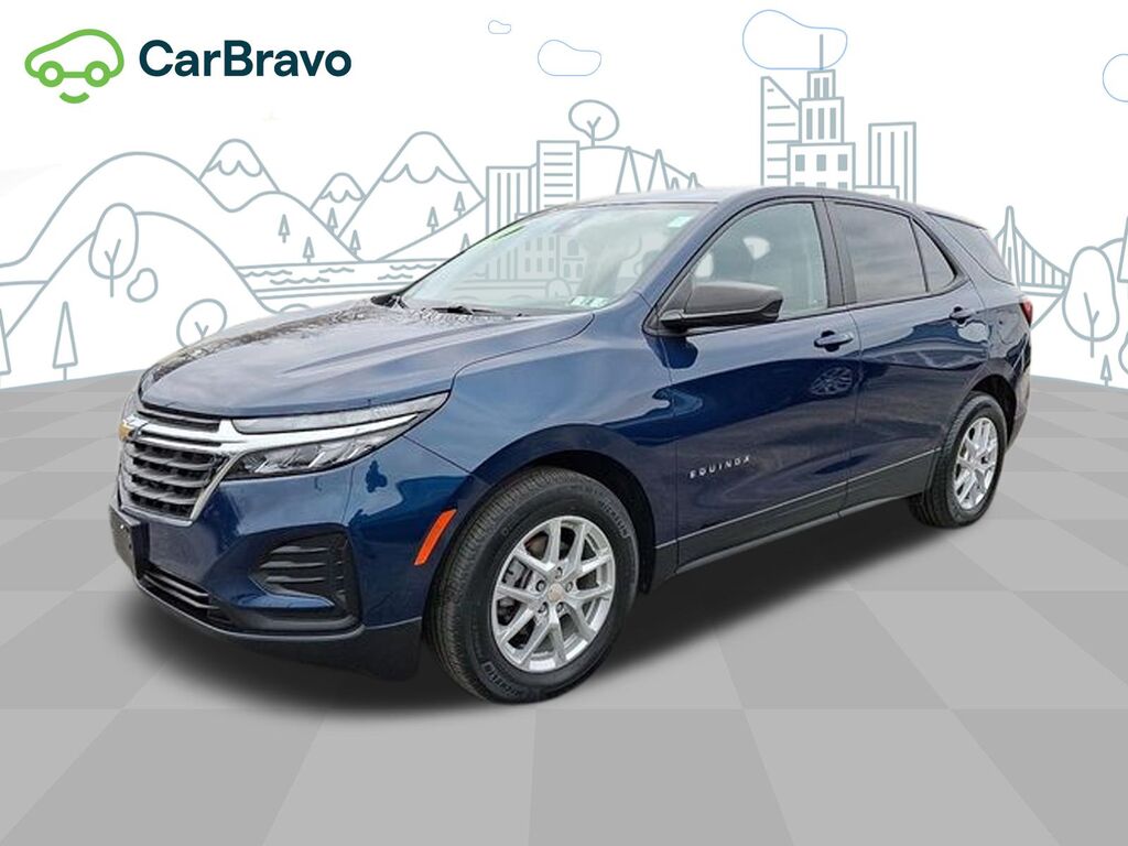 2023 Chevrolet Equinox LS — photo 1 of 6