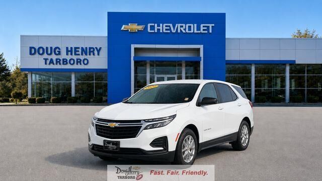 2024 Chevrolet Equinox LS — photo 1 of 11