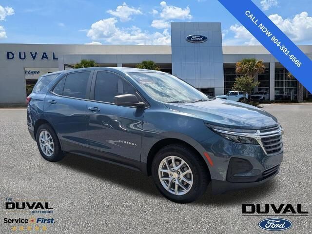 2024 Chevrolet Equinox LS — photo 1 of 13