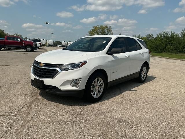 2021 Chevrolet Equinox LS — photo 1 of 39