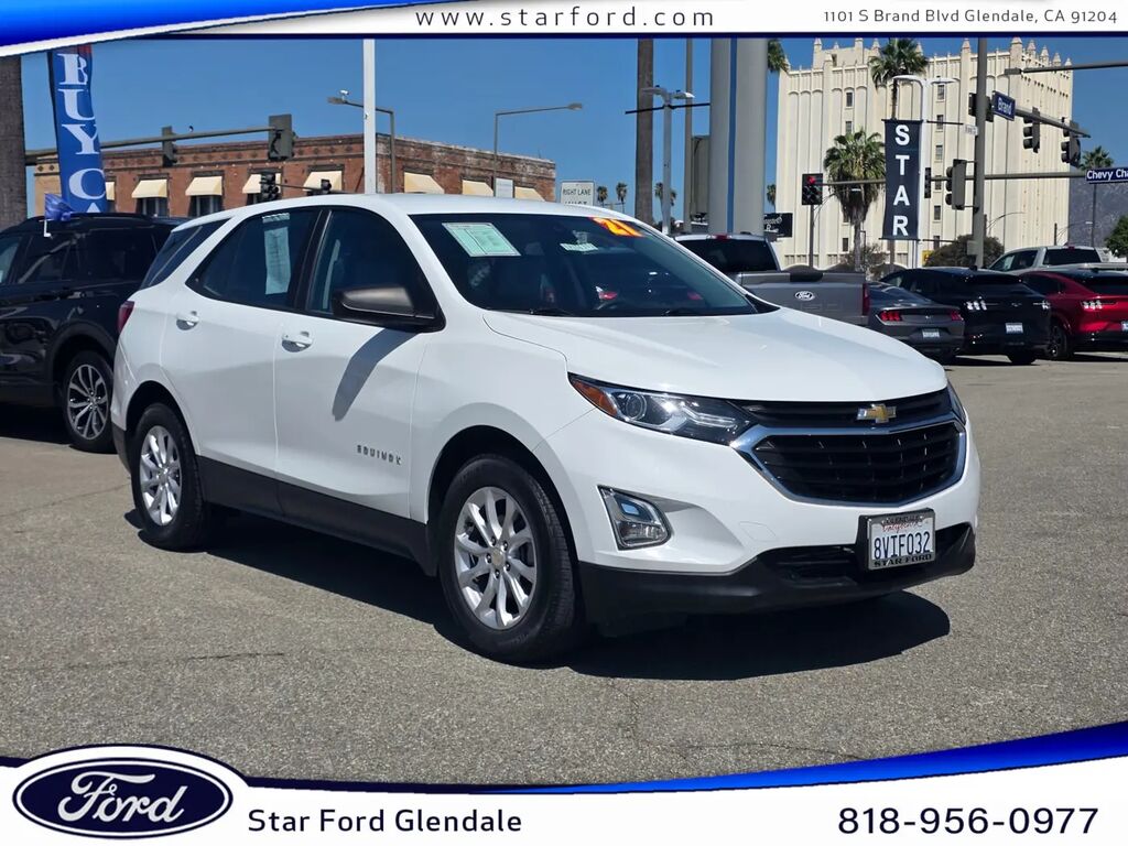 2021 Chevrolet Equinox LS — photo 1 of 1