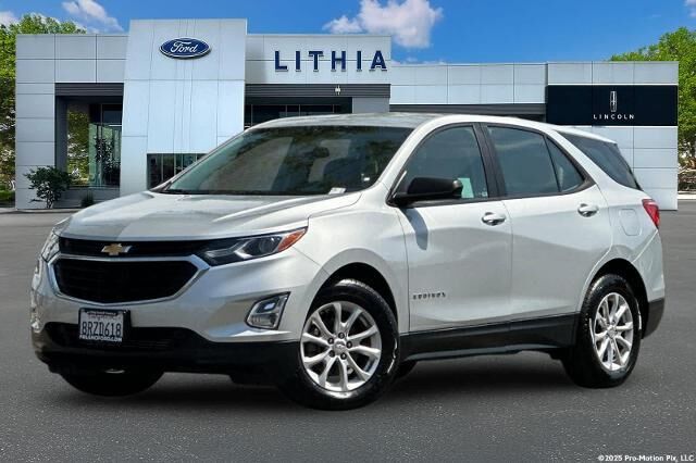2020 Chevrolet Equinox LS — photo 1 of 21