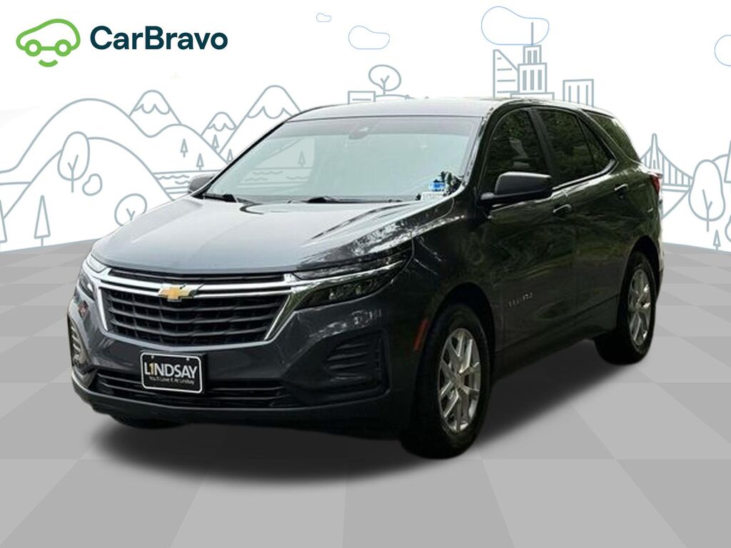 2022 Chevrolet Equinox LS — photo 1 of 6