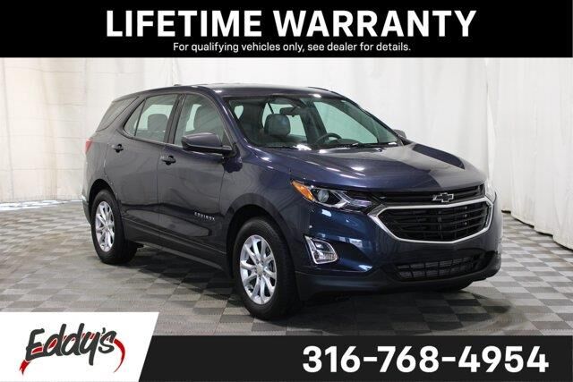 2018 Chevrolet Equinox LS — photo 1 of 13