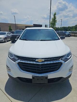 2018 Chevrolet Equinox LS — photo 1 of 28