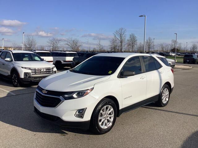 2021 Chevrolet Equinox LS — photo 1 of 13