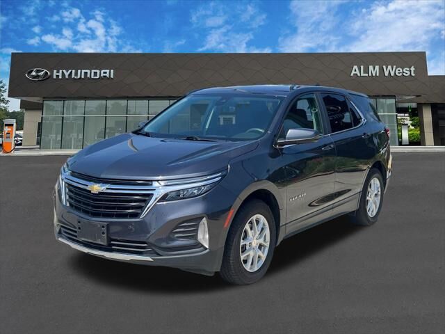 2023 Chevrolet Equinox LT — photo 1 of 13