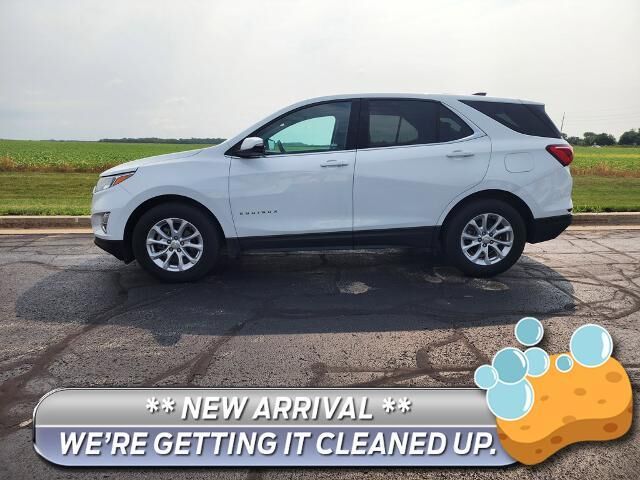2018 Chevrolet Equinox LT — photo 1 of 13
