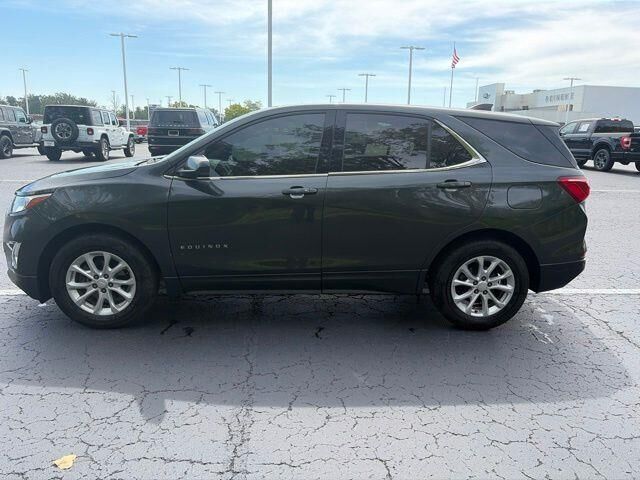 2020 Chevrolet Equinox LT — photo 1 of 13