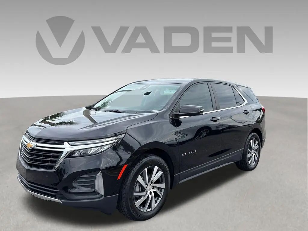 2024 Chevrolet Equinox LT — photo 1 of 13