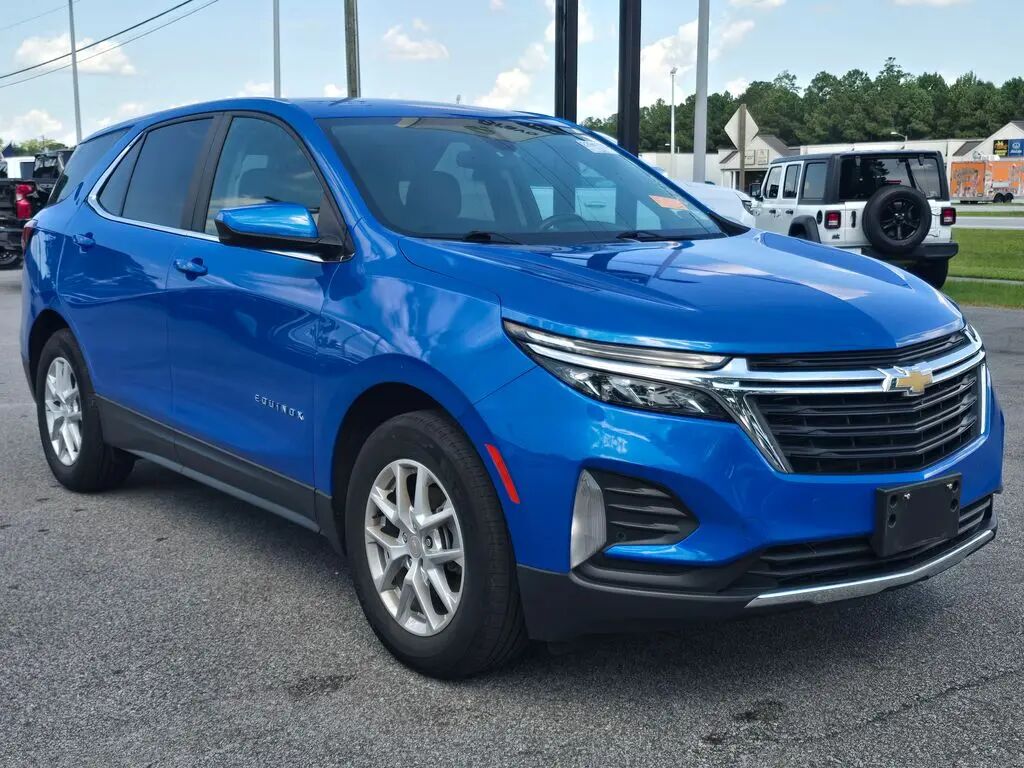 2024 Chevrolet Equinox LT — photo 1 of 26