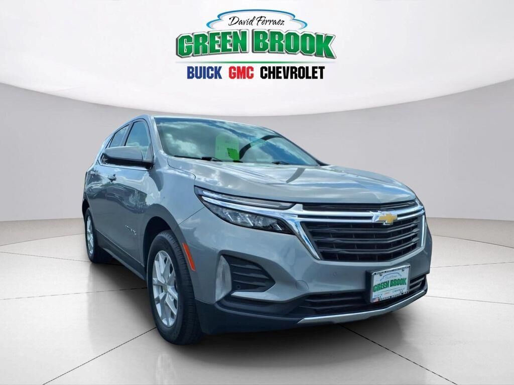 2024 Chevrolet Equinox LT — photo 1 of 26