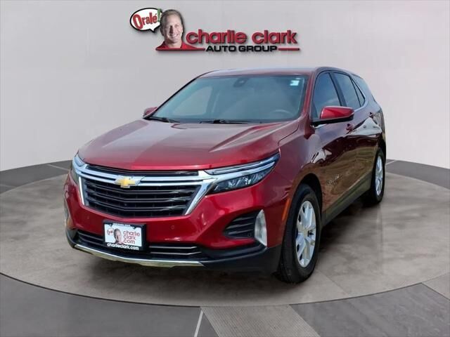 2024 Chevrolet Equinox LT — photo 1 of 13