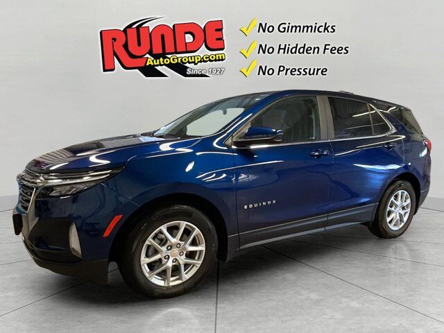 2023 Chevrolet Equinox LT — photo 1 of 12