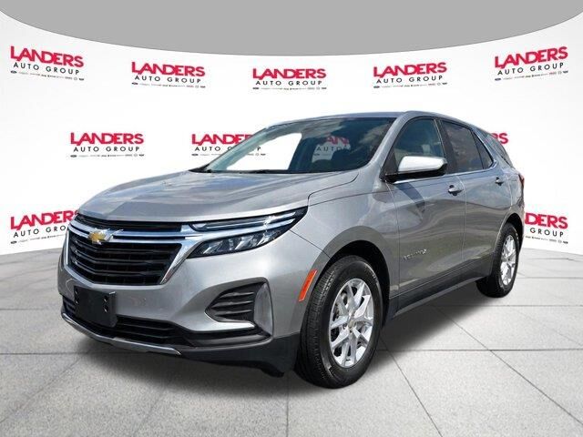 2023 Chevrolet Equinox LT — photo 1 of 13