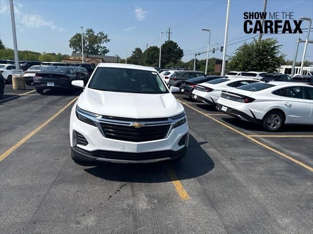 2024 Chevrolet Equinox LT — photo 1 of 9