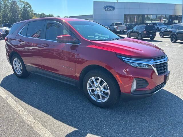 2023 Chevrolet Equinox LT — photo 1 of 9