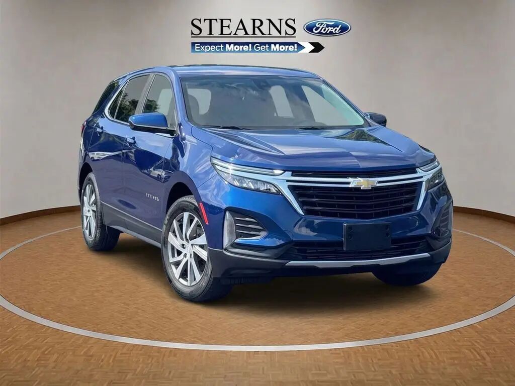 2023 Chevrolet Equinox LT — photo 1 of 25